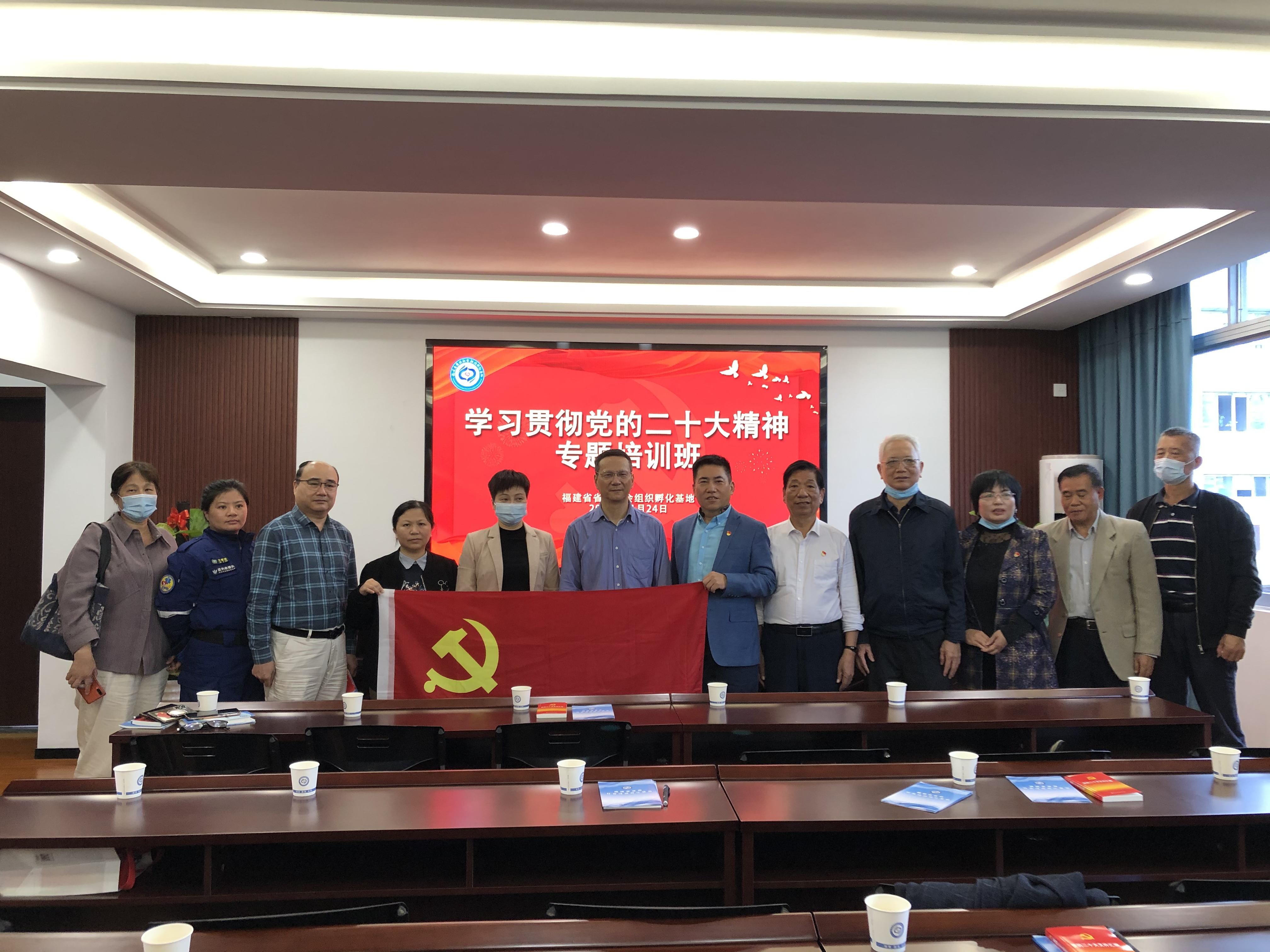 图片2.png 图片2.png